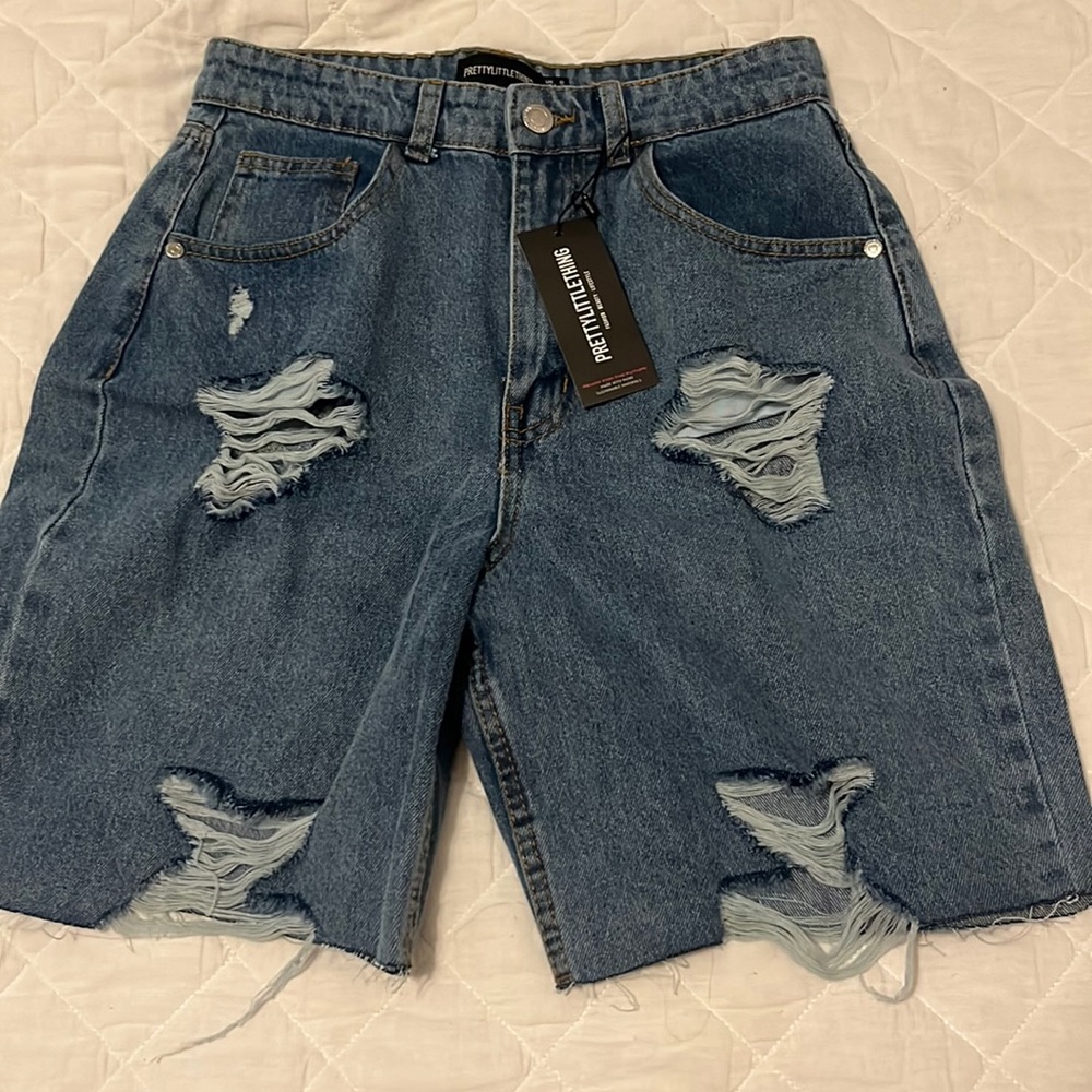 PRETTYLITTLETHING mid blue wash recycled distressed boyfriend denim shorts